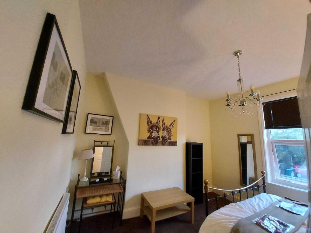 Lovely 2 Bedroomed Flat In The Centre Of Longton Longton  Dış mekan fotoğraf
